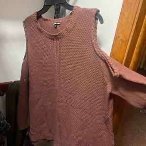 Shoulder cut out rusty pink sweater